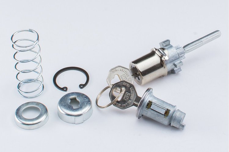 Ignition & Door Lock Set Fits Select 1955-1959 GM Trucks [Original Octagon Keys]