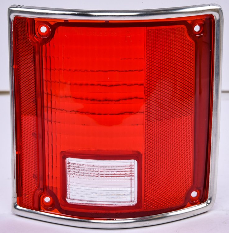 Tail Light Lens with Chrome Bezel for 1973-1991 Chevy Blazer, Suburban, C/K Truck 1983-1991 GMC Jimmy [Right/Passenger Side]