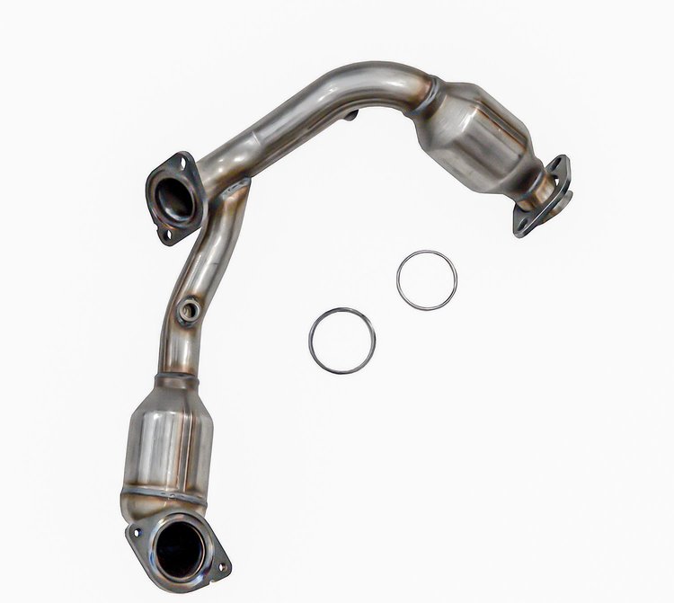 Catalytic Converter Fits 2000-2007 Ford Taurus, 2000-2005 Mercury Sable w/3.0L V6 Eng.[Front]