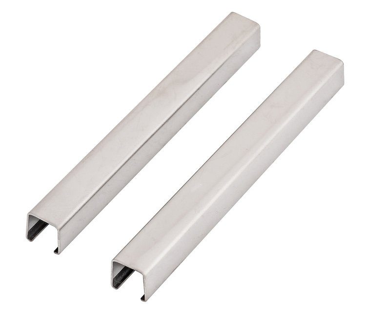 Center Vertical Grille Moldings for 1970 Chevrolet Chevelle, El Camino [Non SS Cars Only]