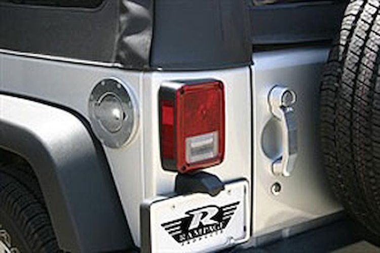 BILLET STYLE GAS COVER 07-10 JEEP WRANGLER POLISHED BILLET LOCKING DOOR DESIGN WITH KEYS