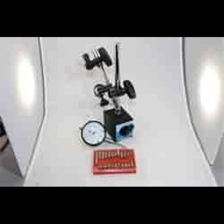 MAGNETIC BASE