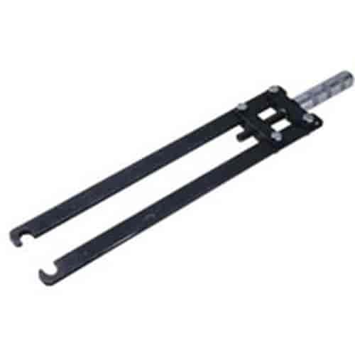 HOLDING WRENCH