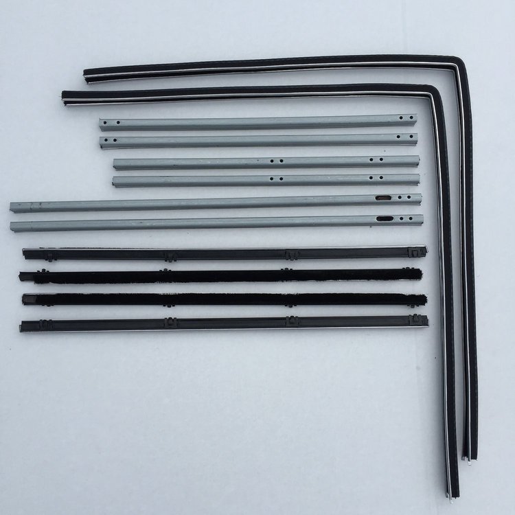 66-77 BRONCO SUPERKIT FELTKIT VENT WINDOW WINDOW TRACKS / UPPER CHANNELS 12PCS