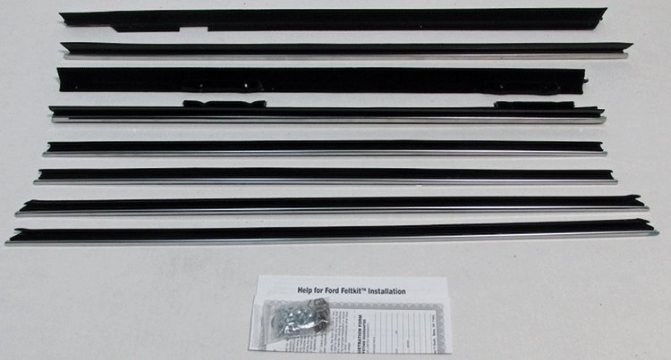 1975-76 IMPALA 4 DR SEDAN W/ REAR DIVISON BAR AUTHENTIC FELTKIT