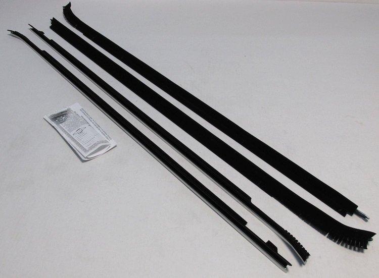 1984-87 CAPRICE 2 DR HARDTOP AUTHENTIC FELTKIT