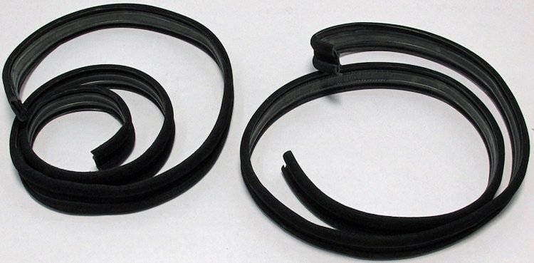 1973-79 FORD TRUCK UPPER CHANNELS