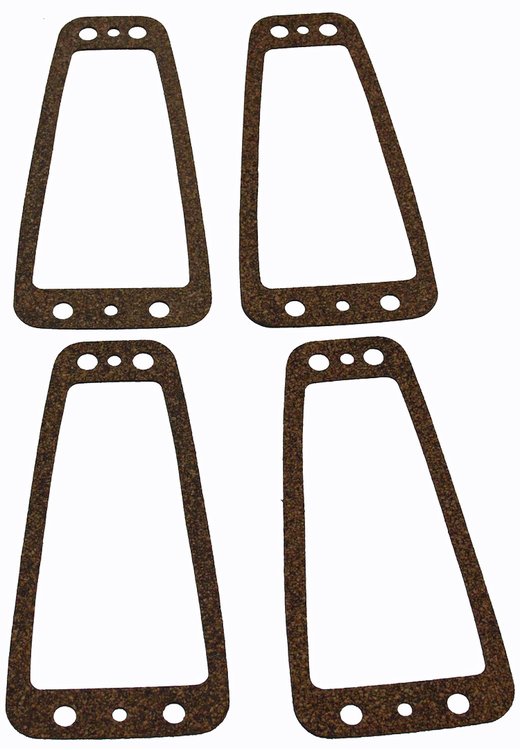 69-75 INTERNATIONAL TRAVELALL TAIL LIGHT LENS AND HOUSING