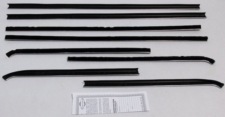 1967-69 BARRACUDA NOTCHBACK AUTHENTIC FELTKIT