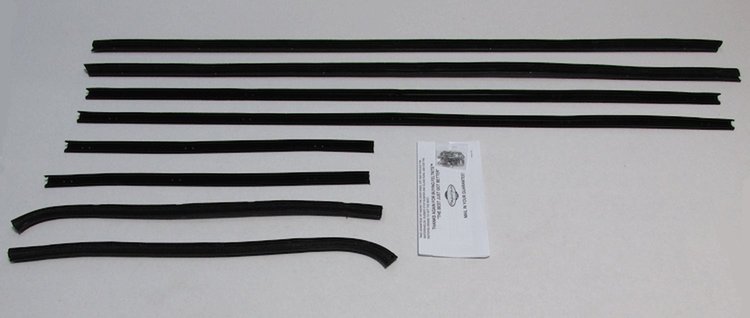 1968-69 TORINO 2 DR HARDTOP FELTKIT USE W/ CHROME