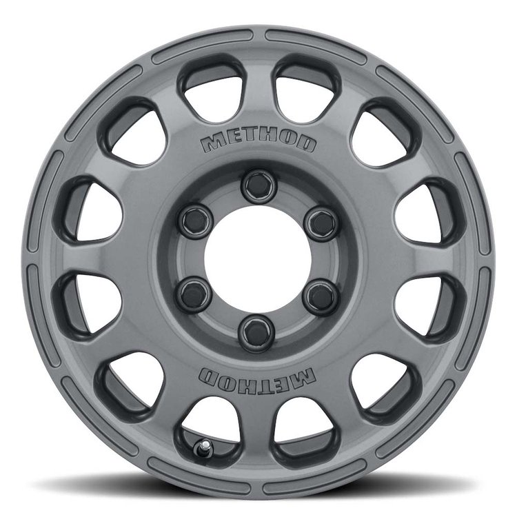 MR10767090845 RACE MR107 Wheel [Size: 16" x 7"] Gloss Titanium