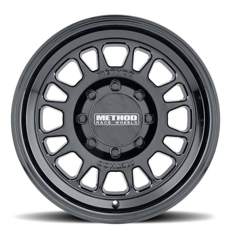 MR318890871318 STREET MR318 Wheel [Size: 18" x 9"] Gloss Black
