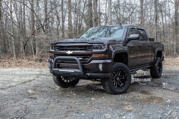 BULL BAR BLK W/LGT GM HD