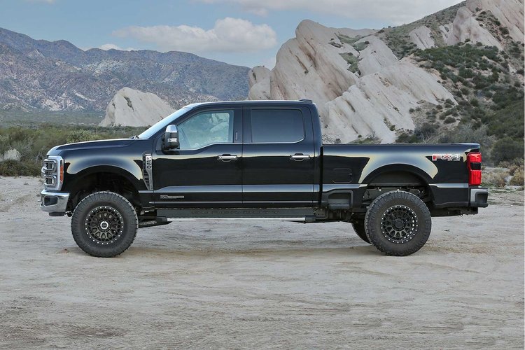 FTS22207 Coil Spring Kit Fits Select Ford F-250/F-350 Super-Duty