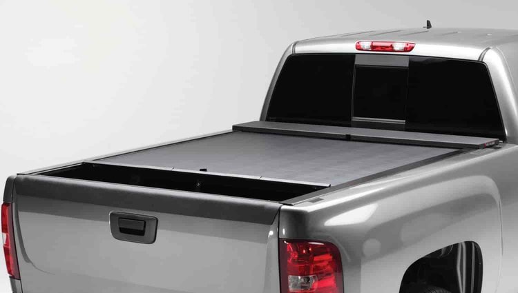 M-Series Manual Retractable Bed Cover 2004-2012 Titan Pickup