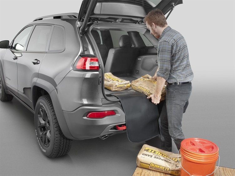 CARGO W/BUMPER PROT BLACK