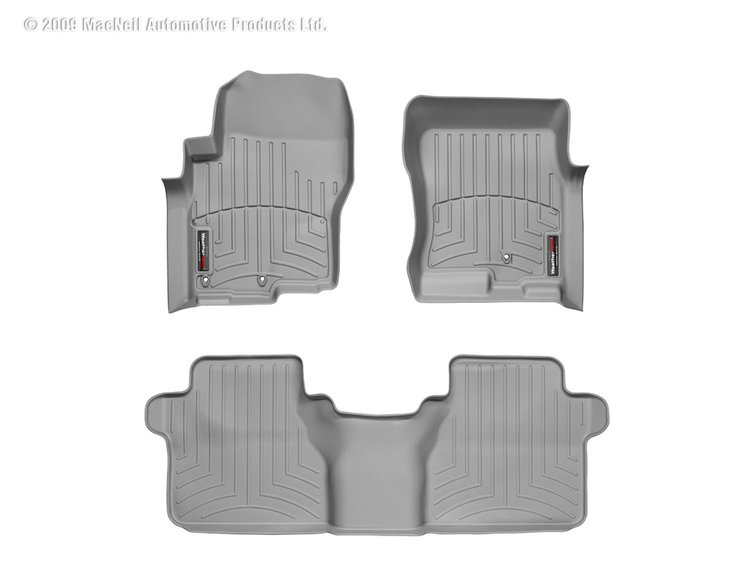 FRONT/REAR FLOORLINERS GR NISSAN FRONTIER 2005-2017 FITS CREW CAB WITH TWO RETENTION HOOKS ON DRIVER