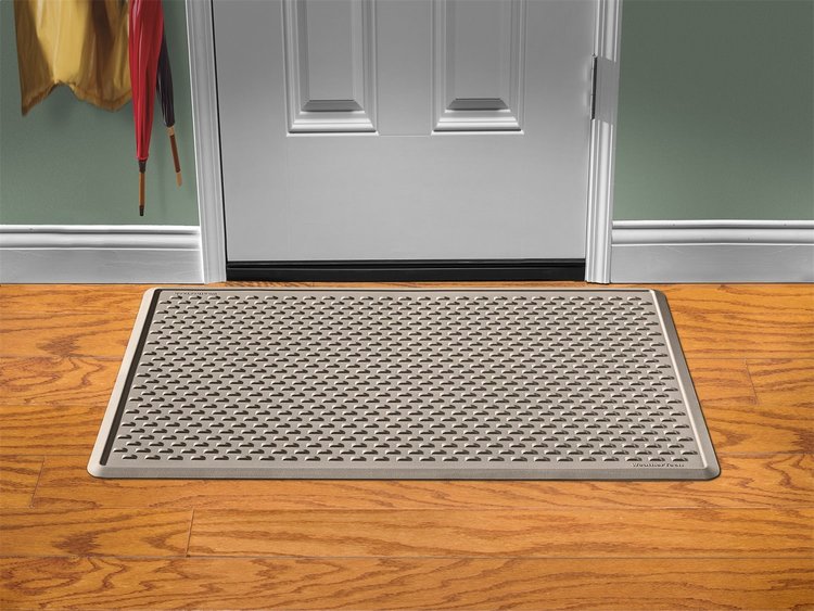 INDOOR MAT