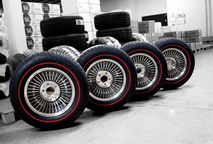 22780 Direct-Bolt Knock-Off Wheel & Tire Package, 1965 Chevy Corvette, Redline BF Goodrich Radials