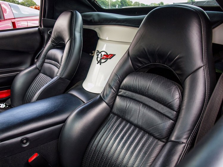 462090 Vinyl Sport Seat Covers, 1997-2004 Chevy Corvette, Black
