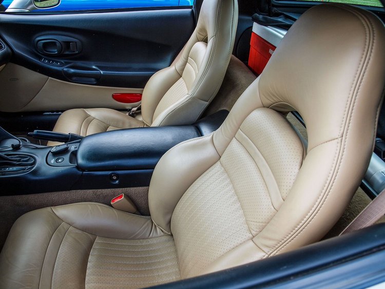 462091 Vinyl Sport Seat Covers, 1998-2004 Chevy Corvette, Oak