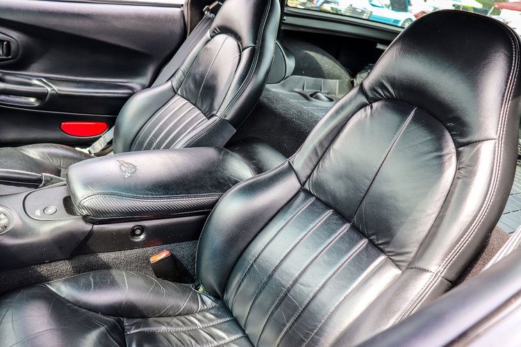 462390 Vinyl Standard Seat Covers, 1997-2004 Chevy Corvette, Black
