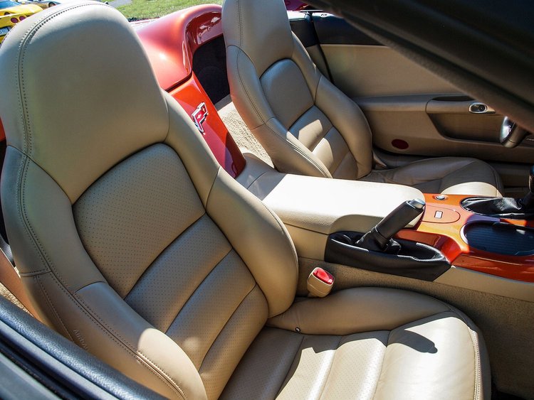 486196 100-percent Leather Sport Seat Covers, 2005-2011 Chevy Corvette, Cashmere