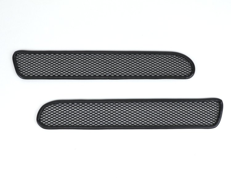 75252 Z06 Style Fog Light Screens, 1997-2004 Chevy Corvette, Aluminum W/Black Finish