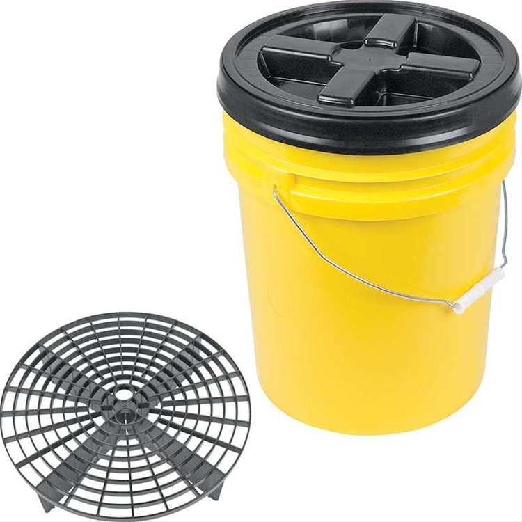 Grit Guard Basic Wash System 5 Gallon Yellow Pail With Black Lid