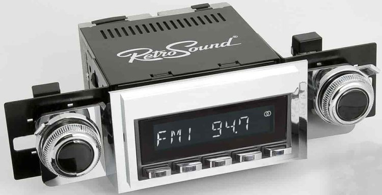Motor2 Bluetooth Radio 1968-1969 Oldsmobile Cutlass, 1968-1976 Chevy Corvette