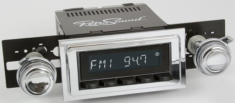HB-M2-112-116-03-73 Motor 2B Radio w/Black Face & Installation Bezels & Knobs Kit, 1968 Buick Skylark