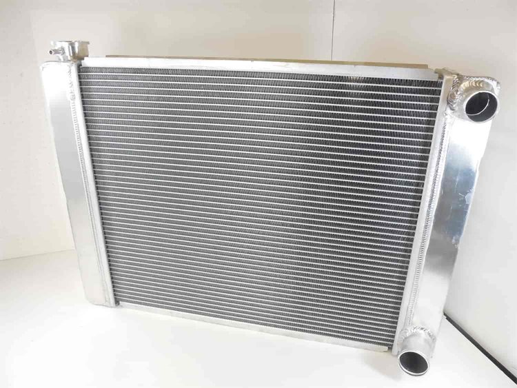 24 DUAL PASS UNIVERSAL ALUM FORD RADIATOR W/MOUNTING HOLES L24 X H19 X W3