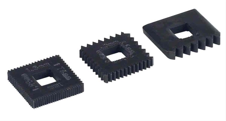 Metric Die Set For 7402 Thread Chaser