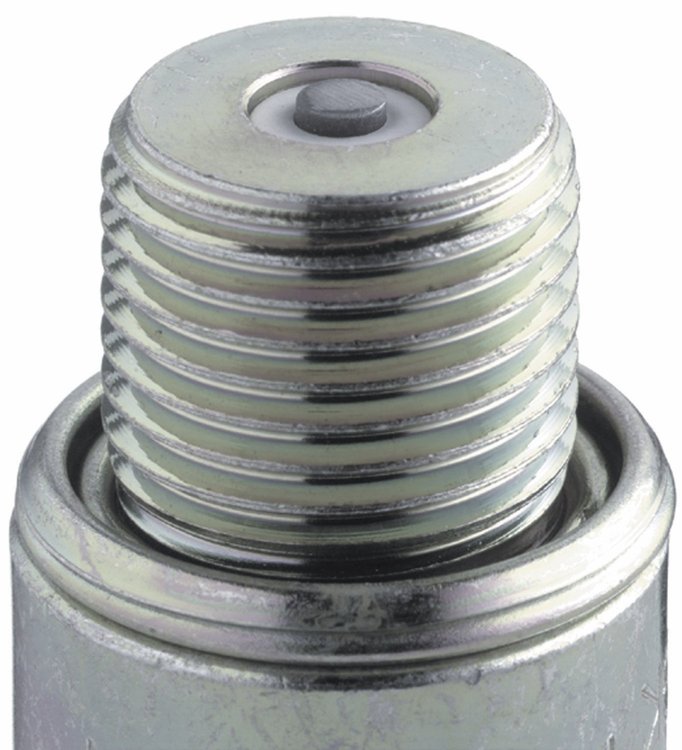 2622 NGK Standard Spark Plug