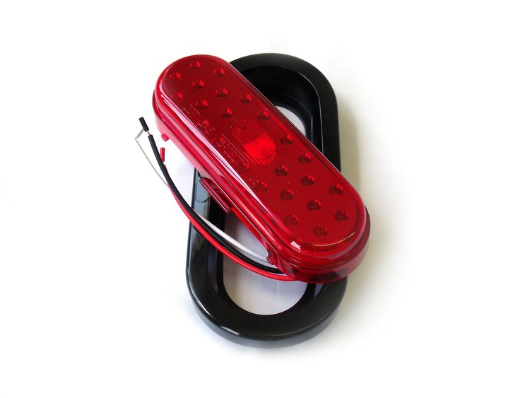 RS-O6.5-GR Truck & Trailer LED 6 x 2.5 in. Red, w/ Grommet