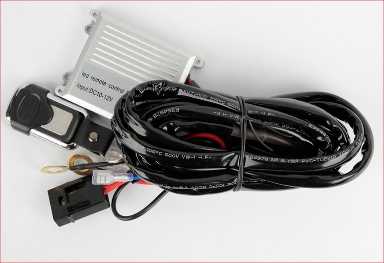 RSTP016 Remote Control Strobe Capable Wire & Switch Harness, Fits Light Bars & Auxiliary Lights