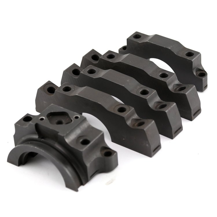 PCE289.1018 Steel Main Caps Small Block Chevy 350, 4-Bolt Splayed