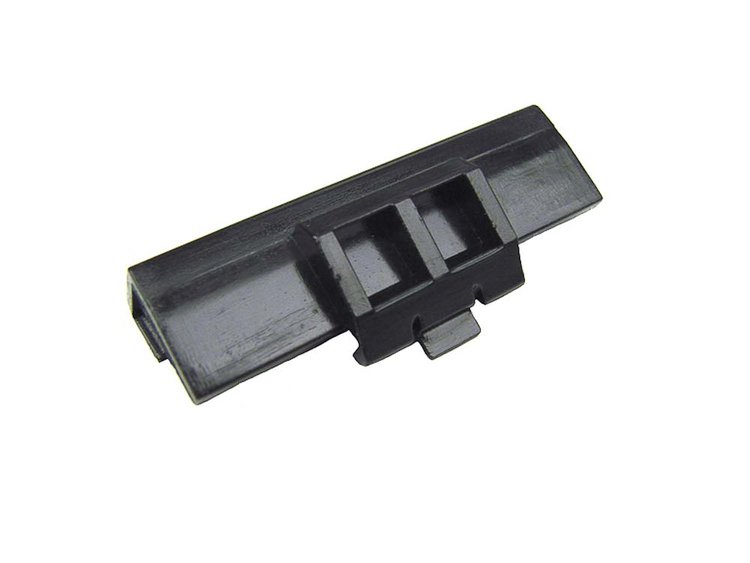 3104 001/25 Molding Clip for 1990-1990 Volvo 240, 1978-1981 Volvo 262