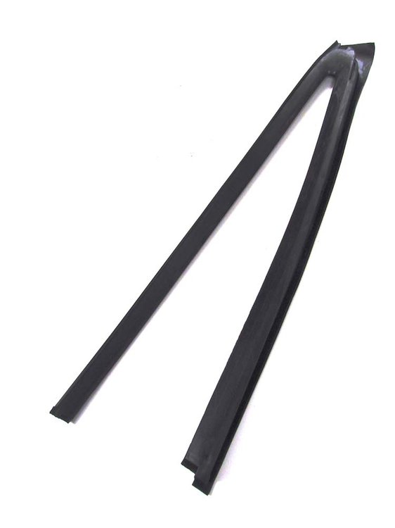 QWR 3410 68 Quarter Window Seal for 1968-1970 Plymouth Belvedere, 1968-1970 Plymouth Road Runner