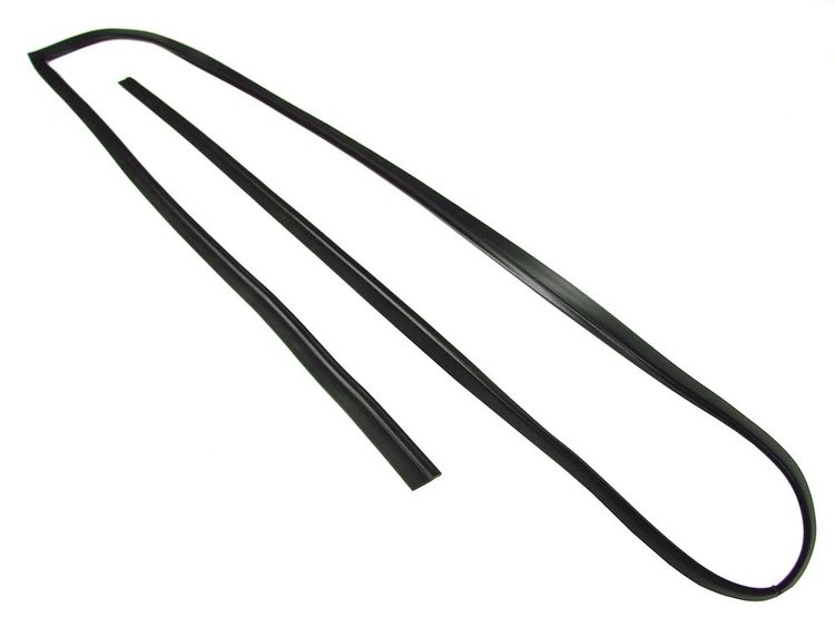 USM D1605 Windshield Molding for 2005-2010 Chevy Cobalt, 2007-2009 Pontiac G5