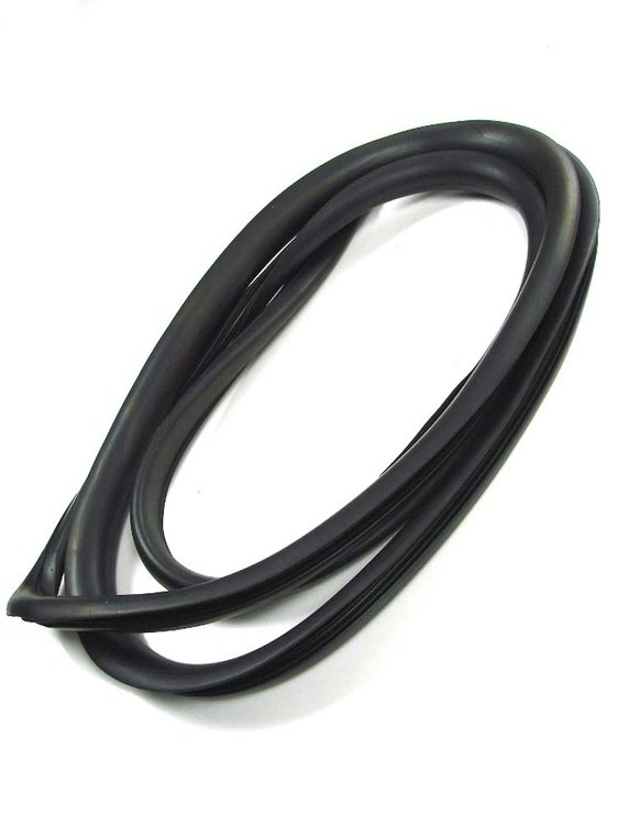 WBL D9333 Rear Window Seal for 1999-2010 Ford F-250 Super Duty, 1999-2010 Ford F-350 Super Duty, 1999-2010 Ford F-450 Super Duty