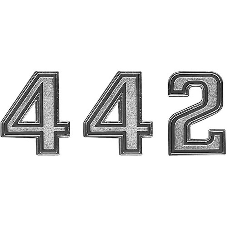 Emblem Front Header 1969-70 4-4-2