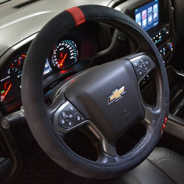 588983010 Steering Wheel Cover - Classic Black