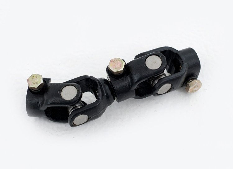 STEERING JOINT CC 1984 UP