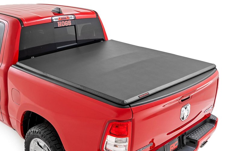 SOFT TRI-FOLD BED COVER