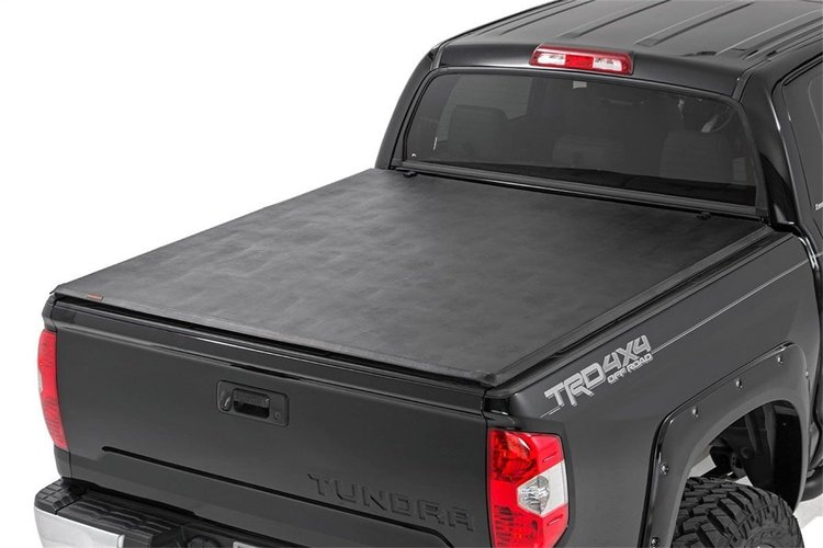 SOFT TRI-FOLD BED COVER