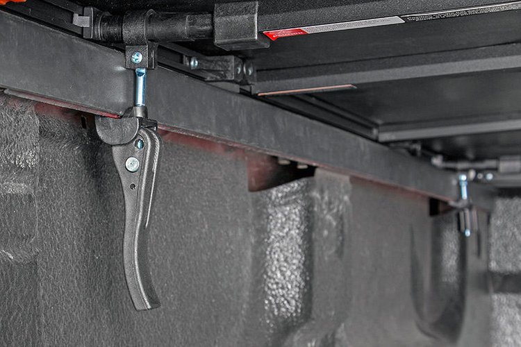 RC44517650 Tonneau Cover