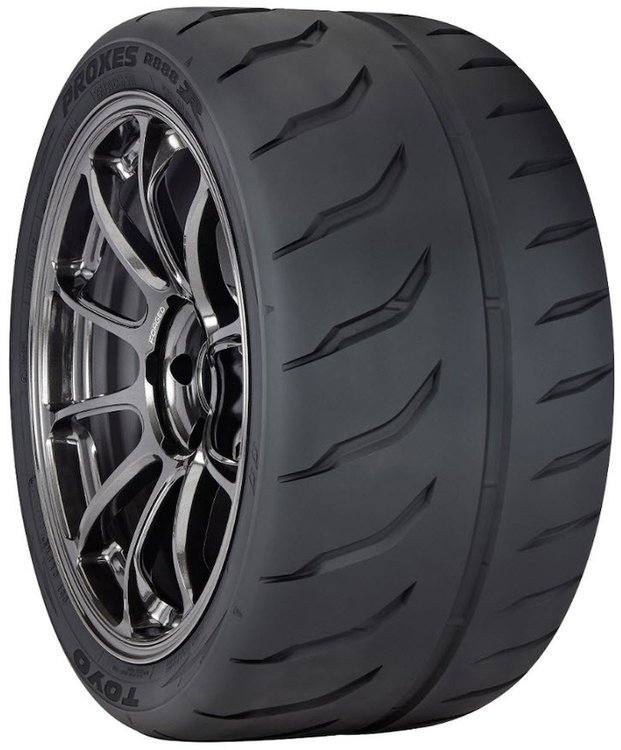 104460 Proxes R888R D.O.T. Competition Tire 305/35ZR18