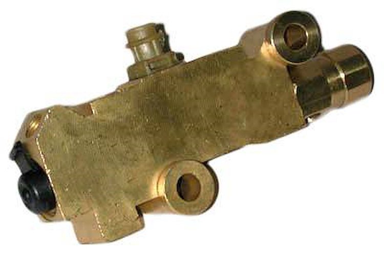 172-1364-SHA 1967-1981 Chevrolet Camaro Proportioning Valve