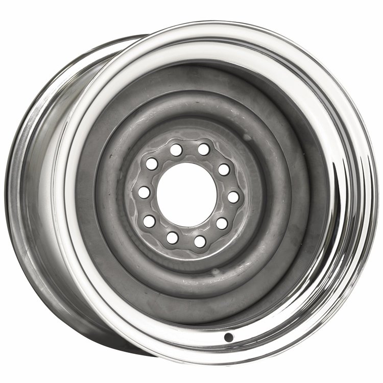Chrome 13-Series Smoothie Wheel Size: 16" x 7"